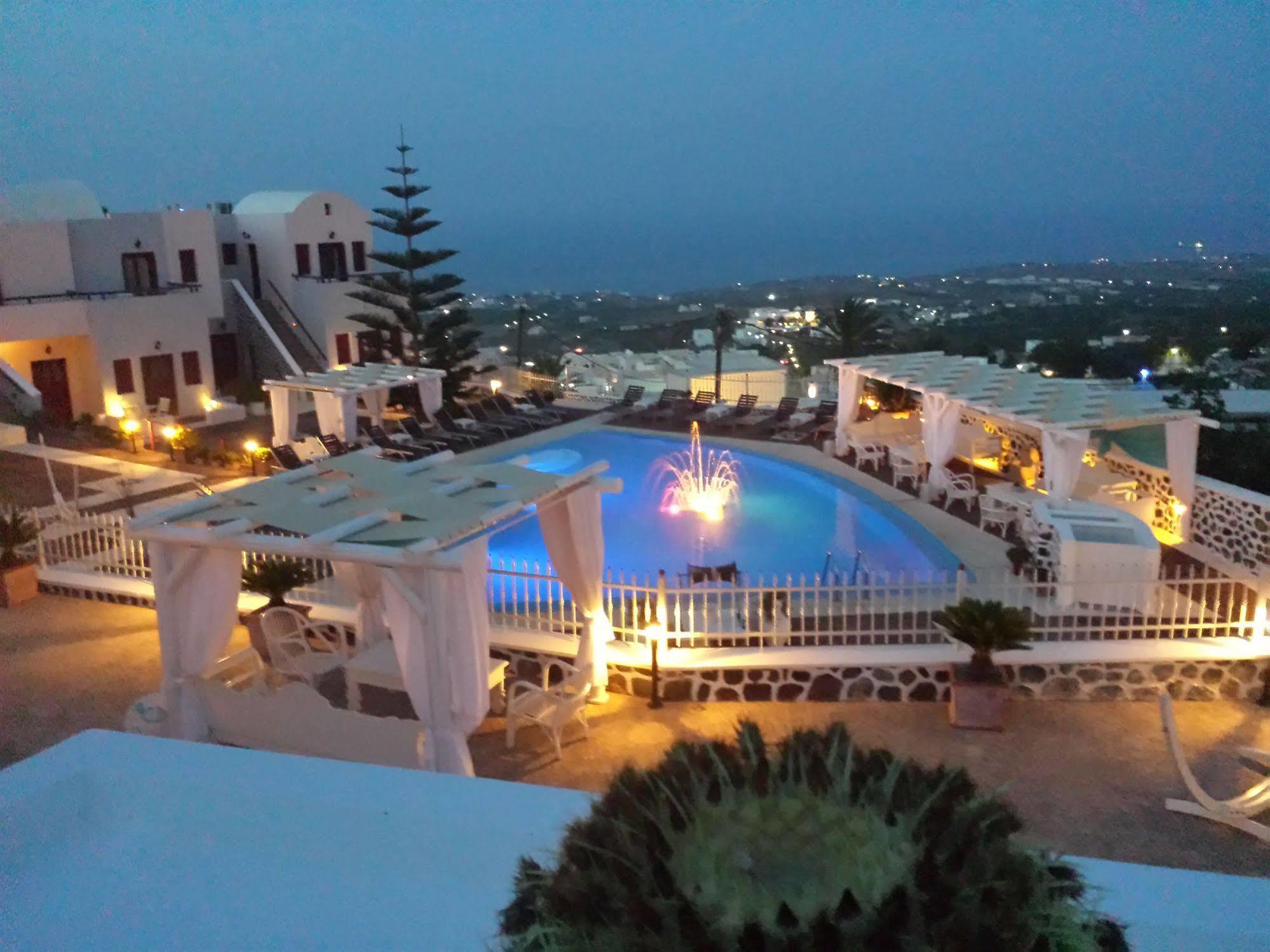 Dream Island Hotel Fira  Ngoại thất bức ảnh