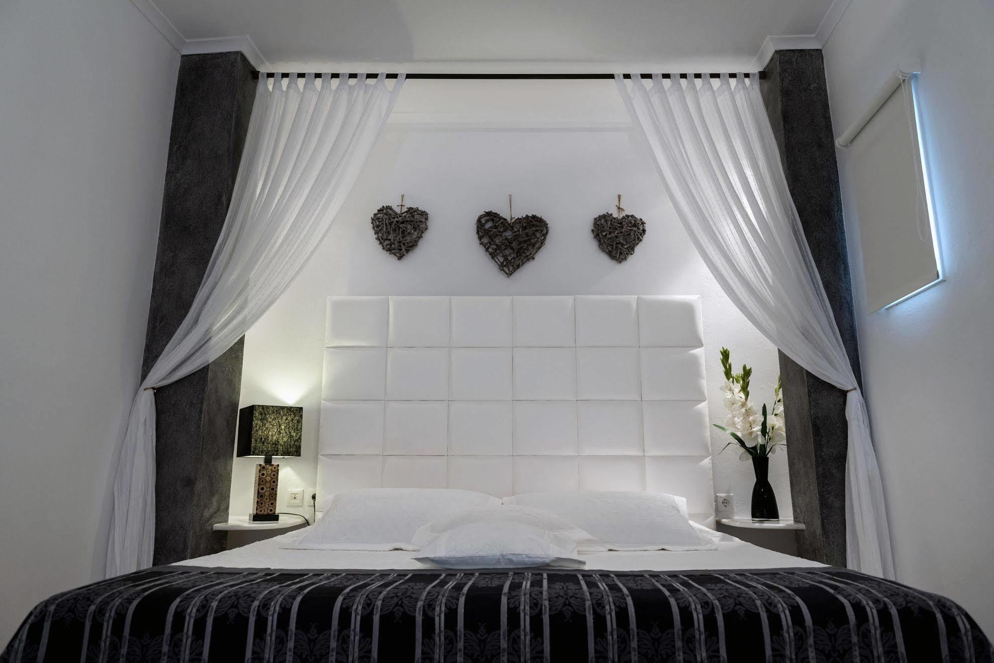 Dream Island Hotel Fira  Ngoại thất bức ảnh