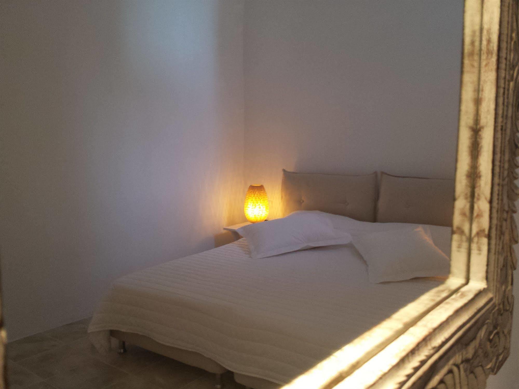 Dream Island Hotel Fira  Ngoại thất bức ảnh